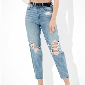 AE Ripped Relaxed Mom Jeans
